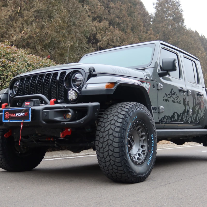 Off-Road-Tires-for-Jeep.webp